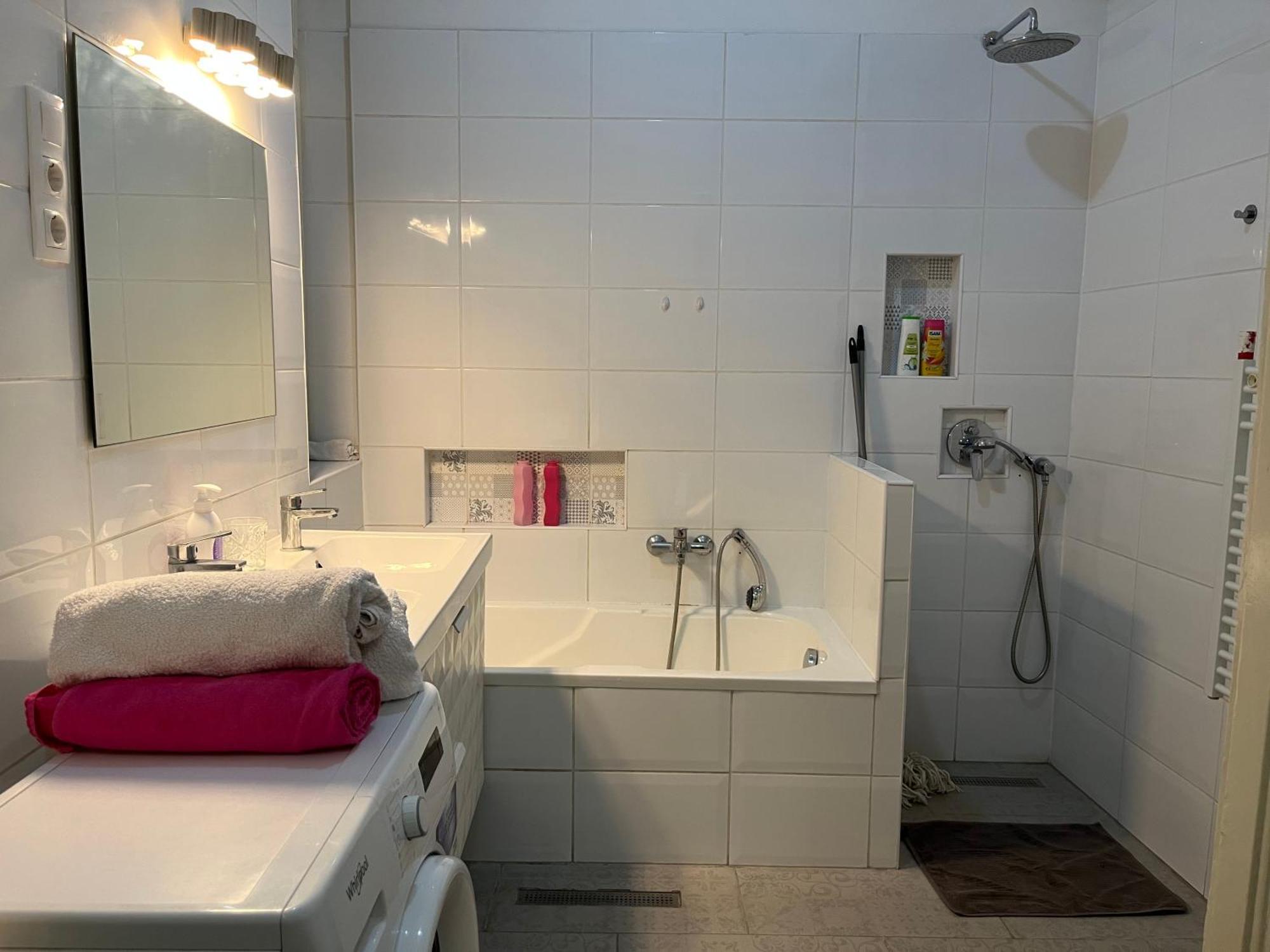 Oktogon Modern Apartment Budapest Luaran gambar
