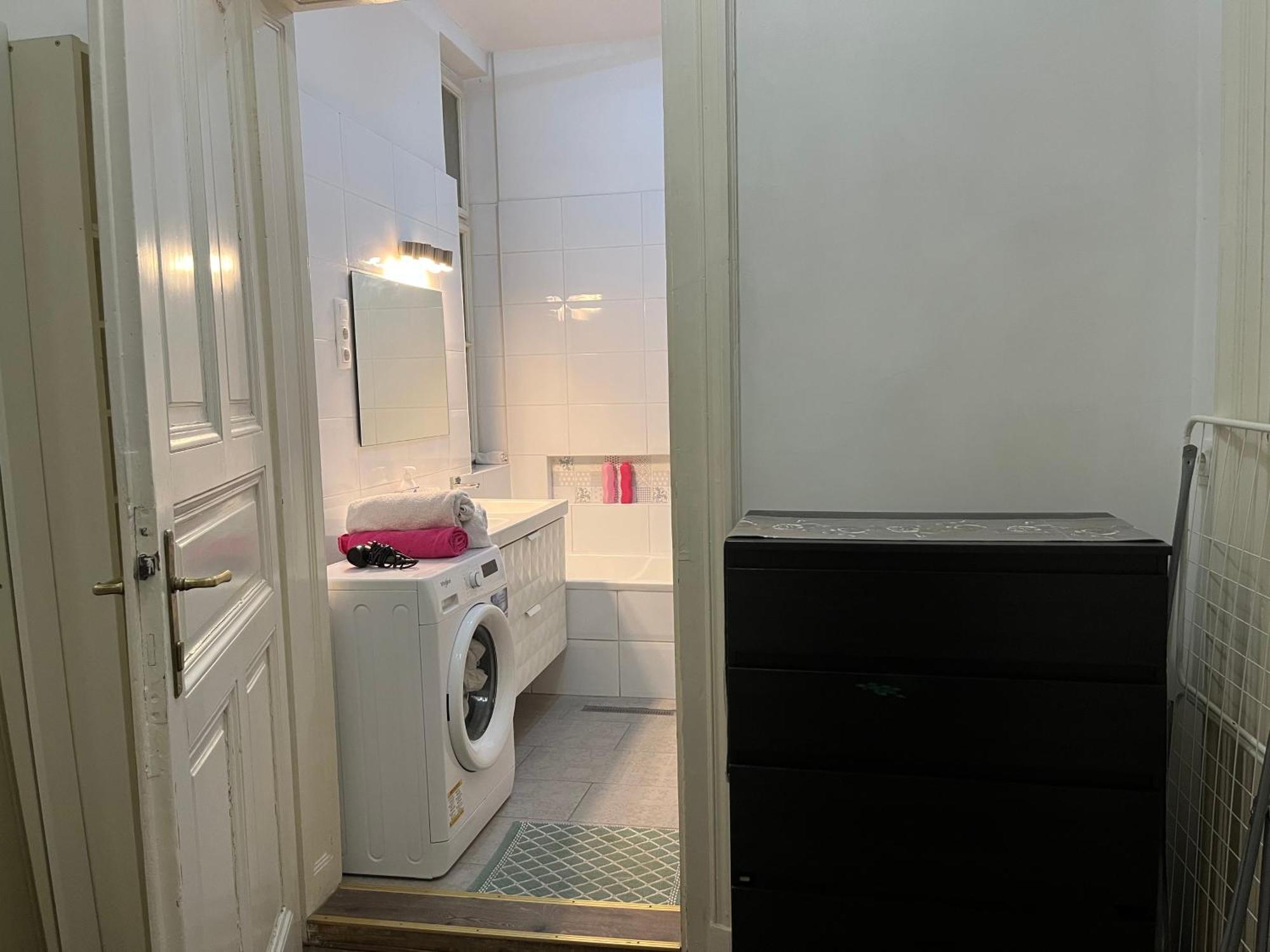 Oktogon Modern Apartment Budapest Luaran gambar